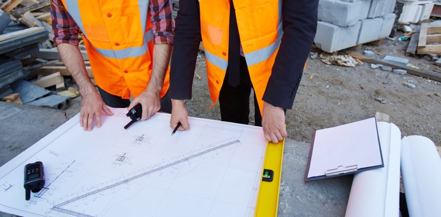 Technologia na służbie terenu: Jak drony i GPS zmieniają pracę geodety?